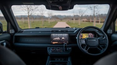 Land Rover Defender 130 Outbound D300 AWD - dashboard